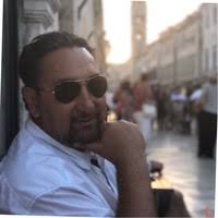 60+ perfiles de «Tucaković»