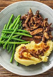 Rezept Fur Huftsteakstreifen In Thymiansosse Dazu Kartoffelstampf Und Buschbohnen Leckeres Rindersteak Mit Grun Hello Fresh Recipes Sauce Recipes Beef Recipes