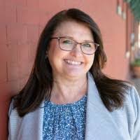 Gina Peters's Instagram, Twitter & Facebook