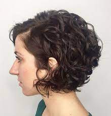 Short Haircuts For Curly Hair To Look Stylish Haarschnitt Fur Lockige Haare Haarschnitt Kurz Haarschnitt