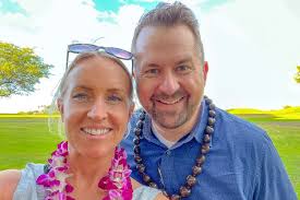 Couple Killed in Crash During Hawaii Vacation, Leaving Behind 4 Kids
