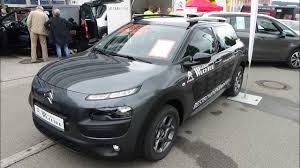 El citroen c4 cactus se encuentra equipado con 4 frenos a disco asistidos por los sistemas abs, afu y ref que nos permitieron detenerlo en 42,4 metros cuando circulábamos a 100 km/h. 2017 Citroen C4 Cactus Puretech 82 Feel Edition Exterior And Interior Automobil Tubingen 2017 Youtube