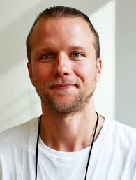 Paul Peschel's Instagram, Twitter & Facebook