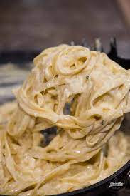 Alfredo Sauce Is A Rich And Creamy White Sauce Made With Garlic Butter Heavy Cream And Parmesan T Homemade Alfredo White Sauce Recipes Alfredo Sauce Recipe