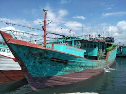 Pt pelabuhan indonesia i (persero) yang dikenal dengan nama pt pelindo i, bumn yang beroperasi di wilayah provinsi aceh, sumatera utara, riau dan kepulauan riau, memberikan kesempatan untuk berkarir sebagai calon pandu dengan persyaratan sebagai. Lowongan Kerja Bali Kapal Ikan Lokal Community Facebook