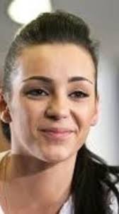 Guerra sem fim! Luciana Abreu rejeita a mãe e a irmã e compara-as a 'cães  que mordem'