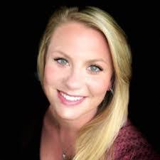 Lauren Lessard's Instagram, Twitter & Facebook