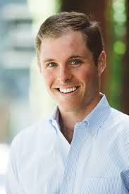 Learn about the Mentors helping entrepreneurs in our program