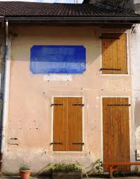 Des Signes Sur Les Murs Postes Et Telegraphes Buis Les Baronnies Douvaine Combloux