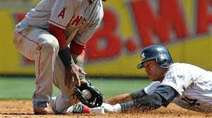 Erick Aybar pacta por cuatro años con los Angelinos