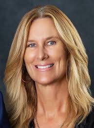 Tracy Thacker's Instagram, Twitter & Facebook