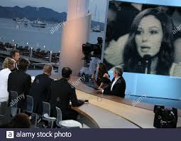 „nomadland a fost desemnat cel mai bun film. Monica Bellucci Beach Stockfotos Und Bilder Kaufen Alamy