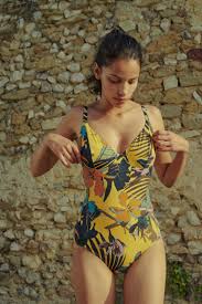 Maillot de bain menstruel 1 pièce noir taille 52. Asvanyi Kurt Viszaly Maillot Armature Medusadeepsea Com