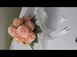 طريقه عمل بوكيه ورد صناعى للعروسه youtube