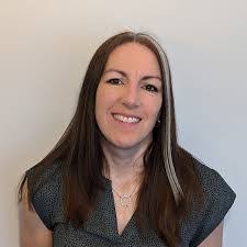 Julie Shearer's Instagram, Twitter & Facebook