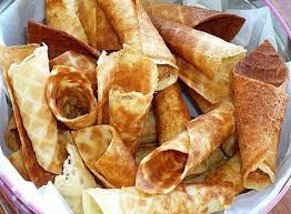 Les Gaufres Dentelle Au Lait D Amande Sont De Petites Gaufres Plates A Base De Sucre Beurre Oeuf Lait D Ama En 2020 Recette Facile Idees De Collations Lait D Amande