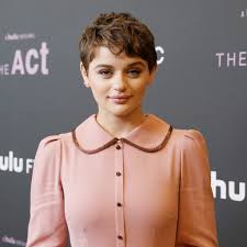 Joey king, the actress from 'the kissing booth' is trending nowadays. Joey King S Reaction To Emmy Nomination For The Act 2019 Popsugar Entertainment Uk