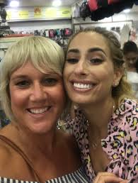 Eve Garrett (@EveG123)