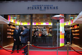 Pin On Facade Retail