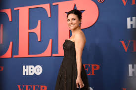 Her parents divorced when she was young, and she spent her childhood in washington. Julia Louis Dreyfus On Veep S Final Season And Why She Wrote A Personal Letter To Christine Blasey Ford Vogue