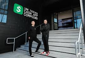 Cash app is an application that is used to transfer money around the world. 100 Thieves Cash App Compound Opens For Business Esports Insider