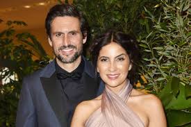 Thomas „tom helmut beck (* 26. Baby News Ex Alarm Fur Cobra 11 Star Tom Beck Wird Vater Bildderfrau De