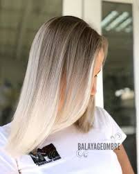 Going from a darker, ashy blonde to bright white tips creates a subtle, yet fashion forward look! Pin On Medium Haircuts