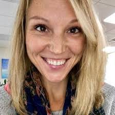 Katie Peet's Instagram, Twitter & Facebook