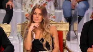 Quest'ultimo vanta un percorso di vari mesi insieme alla codegoni, a differenza del rivale che è arrivato dopo. Uomini E Donne Oggi In Onda La Scelta Di Sophie Codegoni