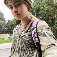 Jinxx (@holly.atherton)