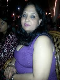 Aunty mullu bhabi romance desi girl. Hot Aunty Manojda04227845 Twitter