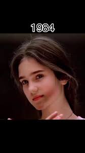 Jennifer Connelly talks about how she approaches her tv roles #jennife...