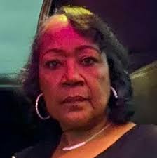 Does anybody remember the Pepsi Cola Plant? I lived across the street from  it, my address was 320 West 25th Street. Some of the schools i went to were  Lindenwood Elementary, went