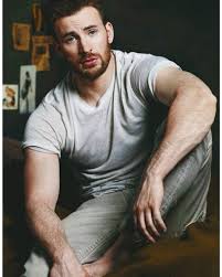 I was one of the first senators to engage with @chrisevans & @markkassen on @asp because their mission inspired me—to give americans. Chrisevans Chris Evans Cevanstime On Instagram So Handsome Chrisevans Captianameric Chris Evans Tumblr Chris Evans Hot Chris Evans Captain America