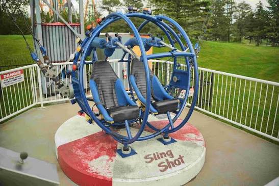 Six Flags Darien Lake - Slingshot