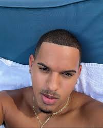 Elvin Peña (@elvs____) • Instagram photos and videos