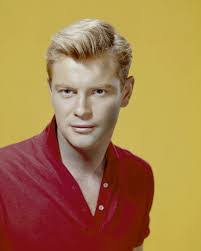Troy Donahue's Instagram, Twitter & Facebook