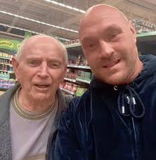 🇺🇸 Tyson Fury sends a message of support to Donald Trump 🤔