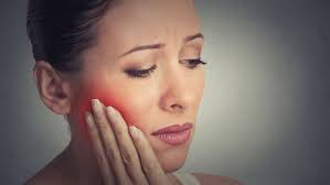 Afte in bocca: cause, sintomi e cure. Quando preoccuparsi?