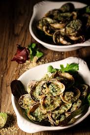 Palourdes Grillees Au Beurre De Basilic Et A La Noisette Les Delices De Marina Palourdes Noisette Basilic