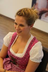 Best styling ideas for straight short hair. Oktoberfest Hairdos Jewels Jules