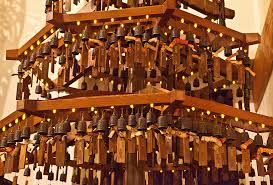 佛光普照福慧鈴 為三世家運祈福緣道觀音廟 wine rack temple decor