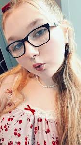 The 1975 People Vertical Video