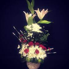 Pink Lilies Red Carnations White Chrysanthemums Flower Arrangement Delivered To A Person Chrysanthemum Flower Arrangement Chrysanthemum Flower Red Carnation