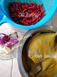 Cili kering rebus dan blander separuh lagi goreng dulu cili kering baru blander dgn minyak untuk dpt kan bau yg sgt sedap. Resepi Garam Belacan Cili Kering Secangkir Teh Sepiring Kuih Colek Pencicah Buah