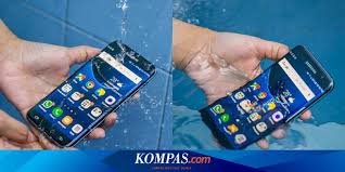 Takarannya adalah dua sendok makan beras untuk dua gelas air.rendam beras dan diamkan selama 2 jam. Smartphone Terendam Air Lakukan 3 Langkah Ini