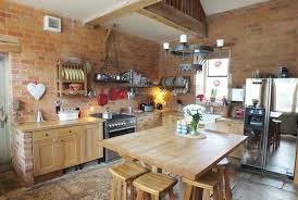 kitchen fitting and bespoke kitchen