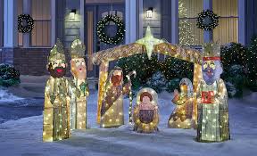 Shop for outdoor christmas decorations in christmas decor. Outdoor Holiday Decorating Ideas The Home Depot