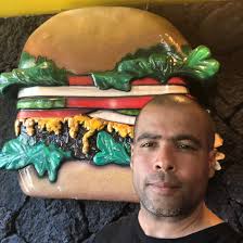 TEDDY'S BIGGER BURGERS