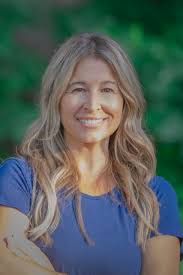 Amber Libby's Instagram, Twitter & Facebook